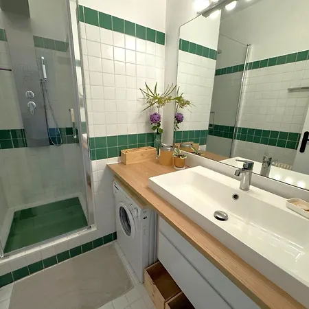 Apartment A : A 50m, Terrasse, Parking, Wifi, 4 Pers - Fr-1-474-266